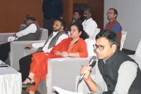 फिरोजाबाद: एसआईआर की प्रक्रिया का उत्तर न देने वालों को कारण बताओं नोटिस जारी