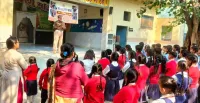 फिरोजाबाद:  छात्र-छात्राओं को यातायात नियमों के प्रति किया जागरूक