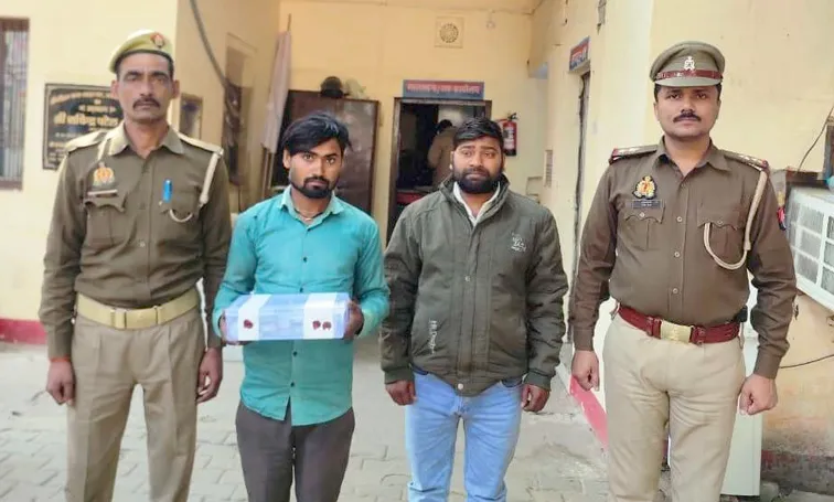 फिरोजाबाद: खनन अधिकारी को टक्कर मारने का प्रयास करने वाले दो ट्रैक्टर चालक दबोचे