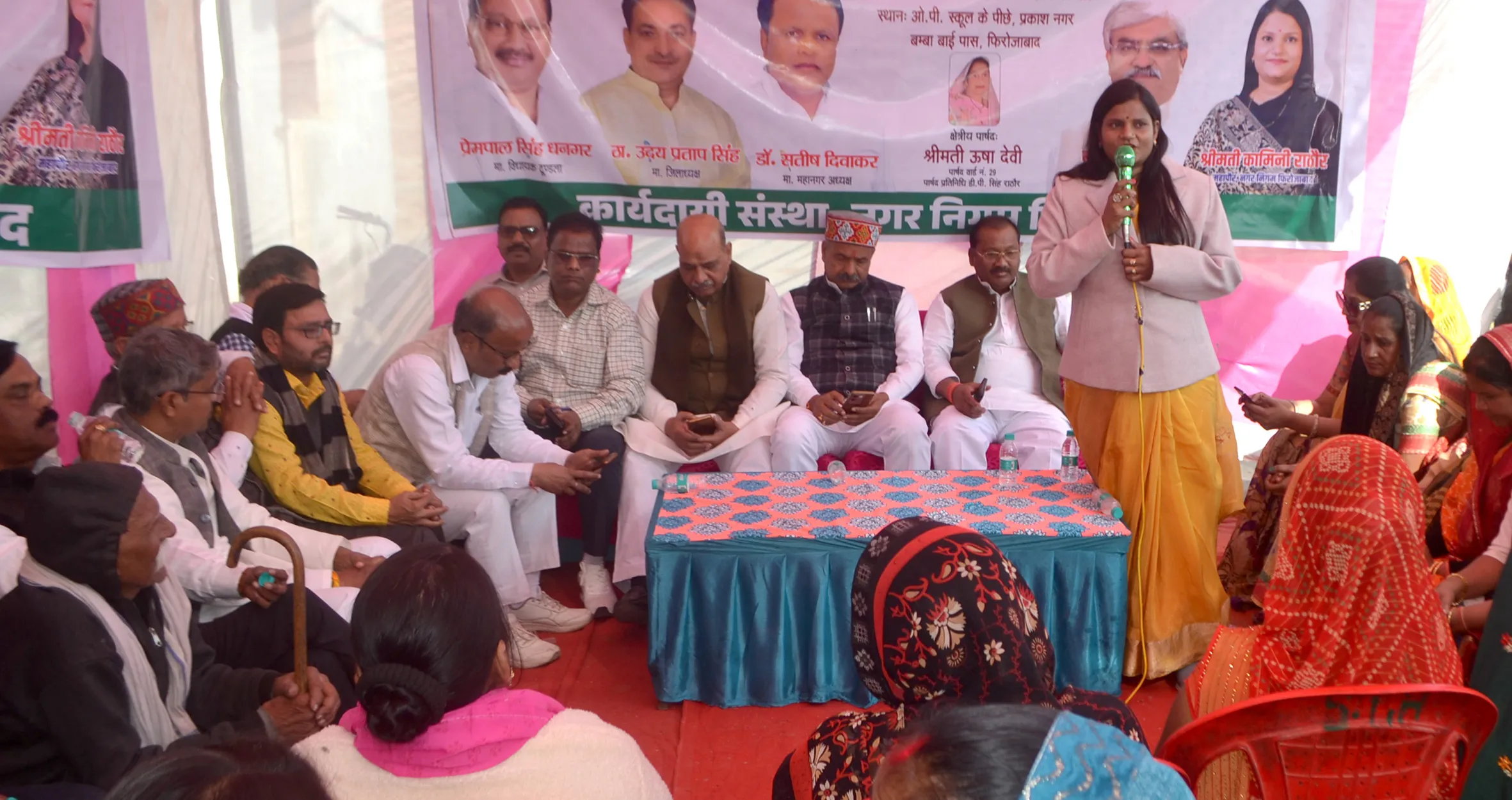 फिरोजाबाद: वार्ड नं. 29 में निर्माण कार्यो का किया शिलान्यास, लोकार्पण