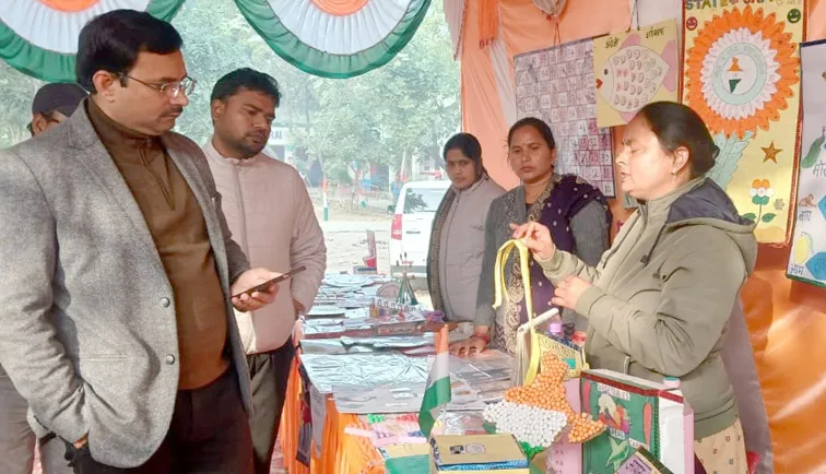 फिरोजाबाद: टीएलएम का प्रयोग दिव्यांग बच्चों को शैक्षिक सपोर्ट में करें-बीएसए