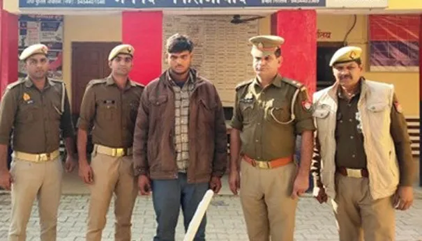 फिरोजाबाद: मॉ की हत्या करने वाल पुत्र गिरफ्तार, हत्या में प्रयुक्त फाबड़ा बरामद