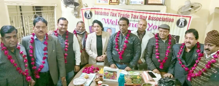 फिरोजाबाद: इनकम टैक्स ट्रेड टैक्स बार एसोसिएशन के अध्यक्ष बने विजय