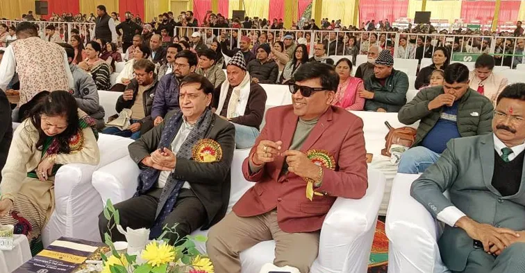 शिकोहाबाद: डीपीएस स्कूल के वार्षिकोत्सव में कवि, कलाकारों ने बांधा समां