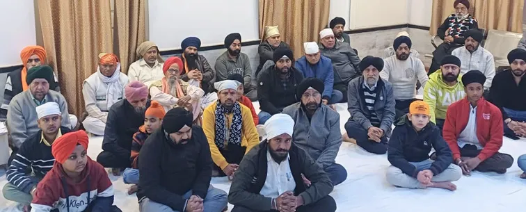 फिरोजाबाद: सिक्खों के दसवें गुरू गोविंद सिंह का मना प्रकाश पर्व