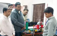 फिरोजाबाद: वाराणसी में बाल वैज्ञानिकों ने प्रदर्शित किए अपने मॉडल
