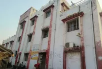 फिरोजाबाद: मुख्य डाकघर में सक्रिय लोग सुविधा शुल्क देकर करा देते है चंद मिंटो में आधार अपडेट