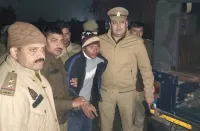 फिरोजाबाद: मुठभेड़ में तीन बदमाश गिरफ्तार, गोली लगने से हुए घायल