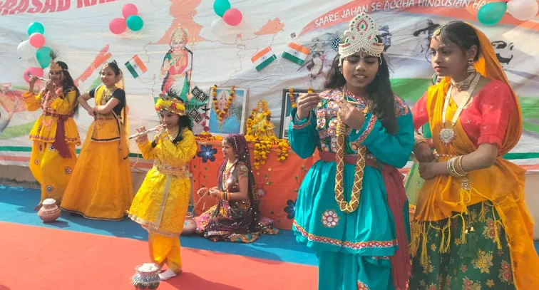 फिरोजाबाद: माता प्रसाद कलावती में धूमधाम से मना 77 वॉ गणतंत्र दिवस