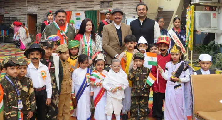 फिरोजाबाद: शिक्षण संस्थानों में धूमधाम से मना 77 वॉ गणंतंत्र दिवस