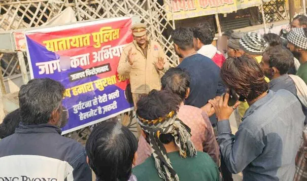 फिरोजाबाद: सड़क सुरक्षा माह में 983 वाहनों के किये चालान