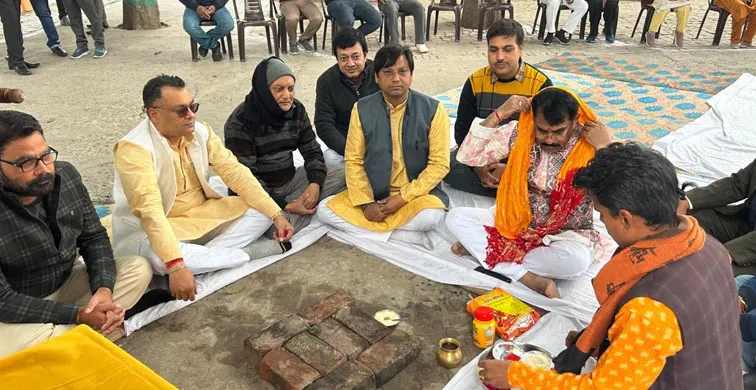 फिरोजाबाद: एस.आर.के.(पीजी) कॉलेज के स्थापना दिवस पर हुआ हवन-पूजन