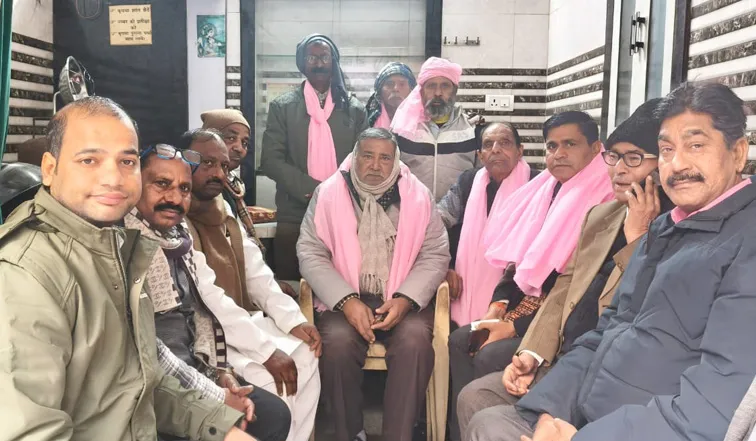 फिरोजाबाद: कर्पूरी ठाकुर जयंती के सर्वसम्मति से अध्यक्ष बने मुकेश