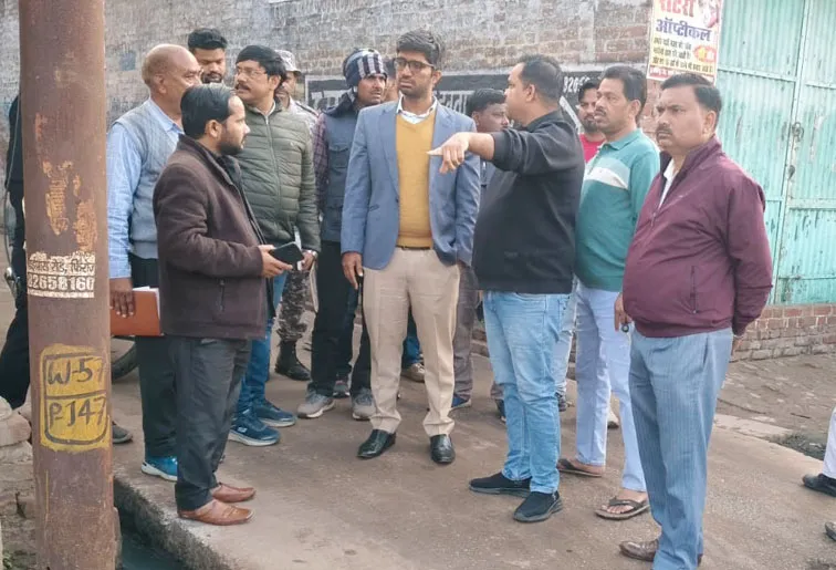 नगर आयुक्त ने सफाई व्यवस्था का लिया जायजा