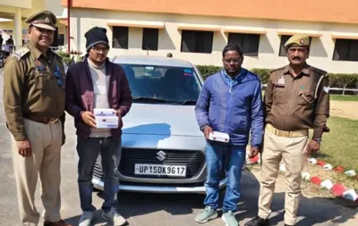 फिरोजाबाद: राहगीरों को लूटने वाले दो लुटेरे गिरफ्तार, नगदी, कार बरामद