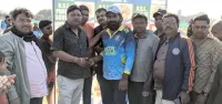 फिरोजाबाद: प्रीमियर लीग टूर्नामेंट में श्याम सरोवर और युवान यंग स्टार रही विजेता