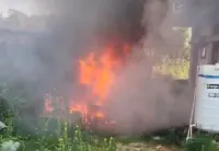 फिरोजाबाद: कांता होटल में लगी भीषण आग, लाखों की क्षति