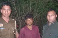 फिरोजाबाद: मुठभेड़ में दो लुटेरें गिरफ्तार, गोली से पुलिसकर्मी सहित दो घायल